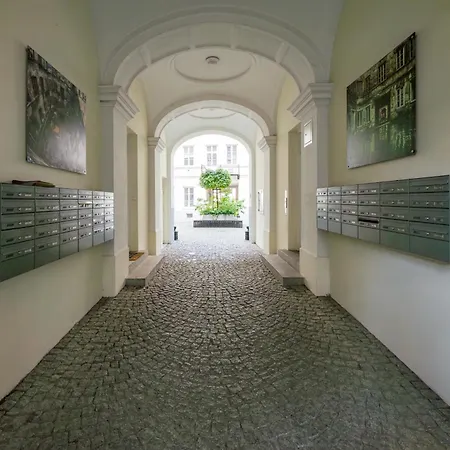 Park Praski Two-level By Bookinghost